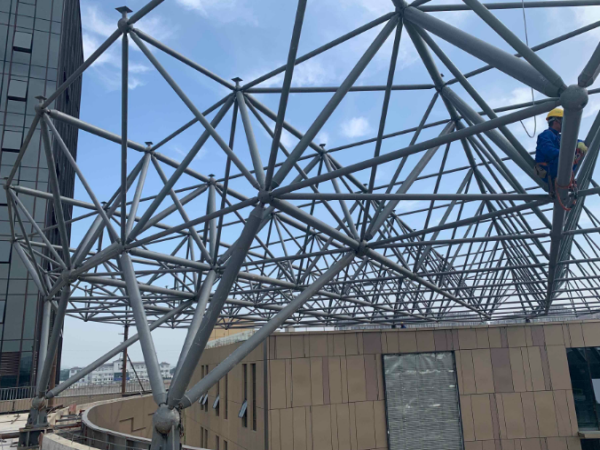 东阳网架加工的常见问题有哪些？